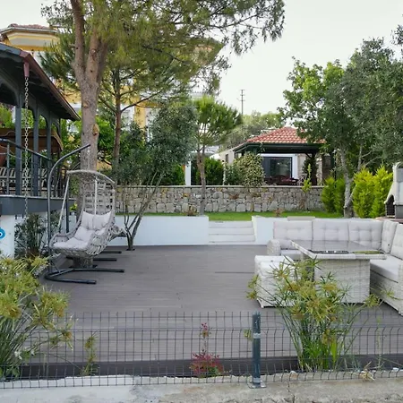 Select Cunda - Sea View With Private Veranda In Cunda Island 度假居 *