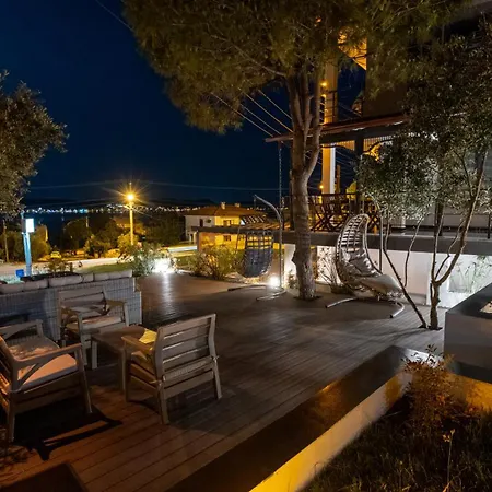 Select Cunda - Sea View With Private Veranda In Cunda Island Holiday home *